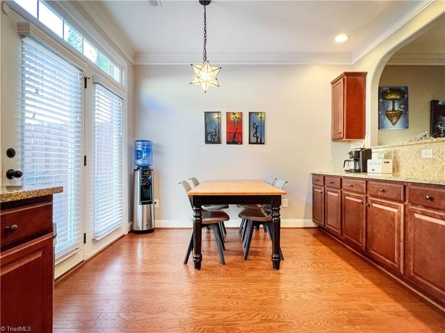 1166 Augustine Heights Drive, Winston-salem, NC 27103