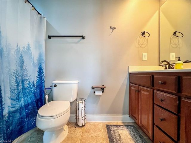 1166 Augustine Heights Drive, Winston-salem, NC 27103