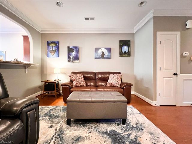 1166 Augustine Heights Drive, Winston-salem, NC 27103