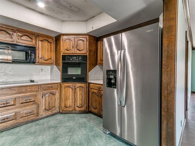 9608 Warringer Court, Oklahoma City, OK 73162
