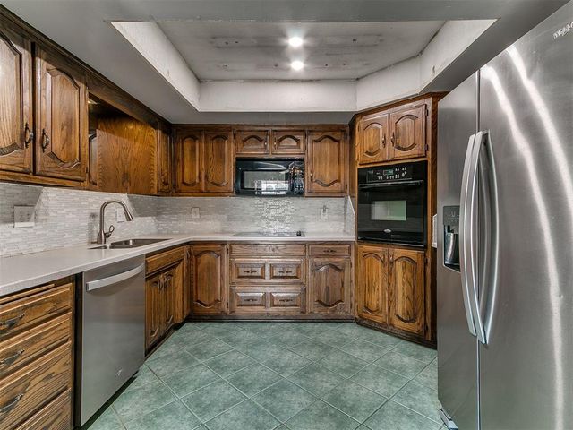 9608 Warringer Court, Oklahoma City, OK 73162