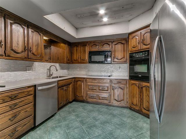 9608 Warringer Court, Oklahoma City, OK 73162
