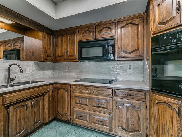 9608 Warringer Court, Oklahoma City, OK 73162