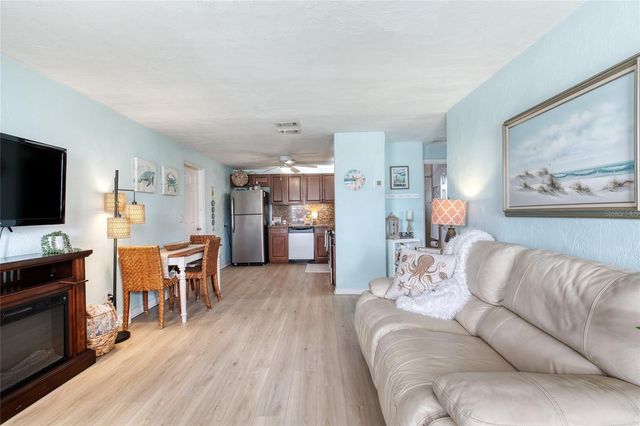 4 OCEAN SHORE DRIVE, Ormond Beach, FL 32176