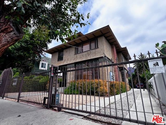 2108 Oak Street, Los Angeles, CA 90007