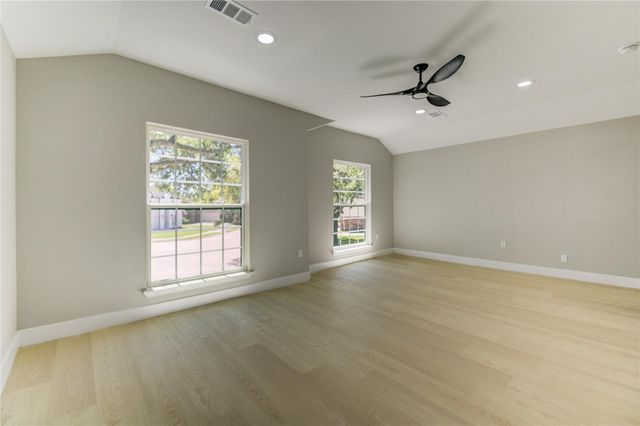 1901 Canyon Creek Court, Pearland, TX 77581