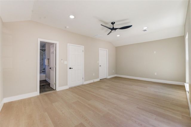 1901 Canyon Creek Court, Pearland, TX 77581