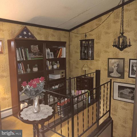 1359 CROWN POINT RD, West Deptford, NJ 08093