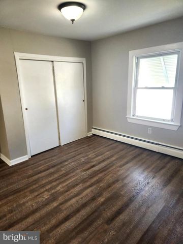 1359 CROWN POINT RD, West Deptford, NJ 08093