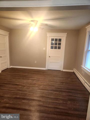 1359 CROWN POINT RD, West Deptford, NJ 08093