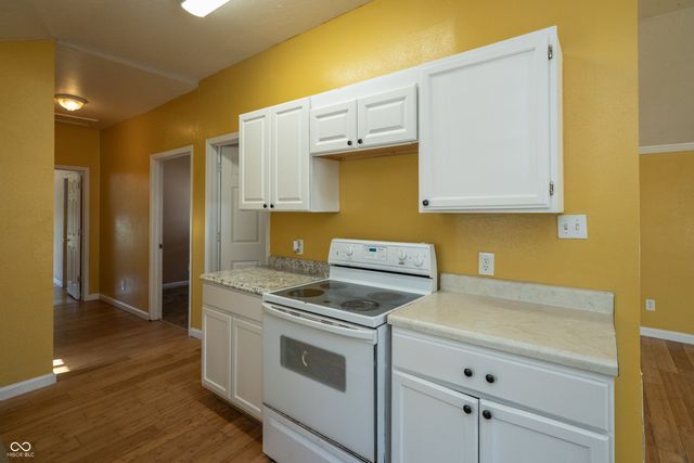 811 W Laurel Street, Seymour, IN 47274