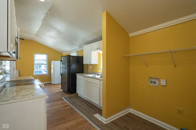 811 W Laurel Street, Seymour, IN 47274