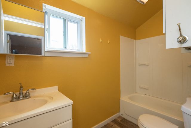 811 W Laurel Street, Seymour, IN 47274
