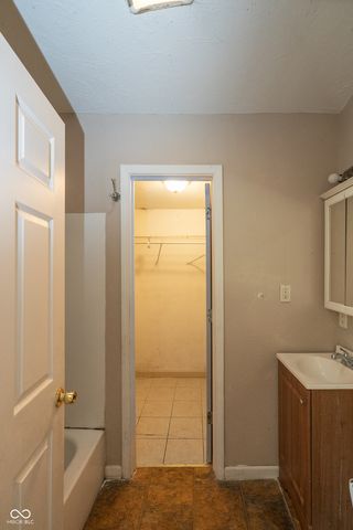 811 W Laurel Street, Seymour, IN 47274