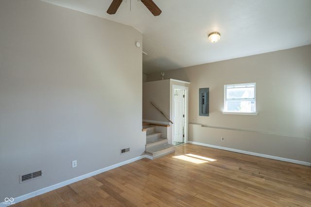 811 W Laurel Street, Seymour, IN 47274