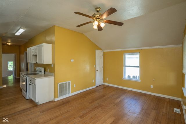 811 W Laurel Street, Seymour, IN 47274