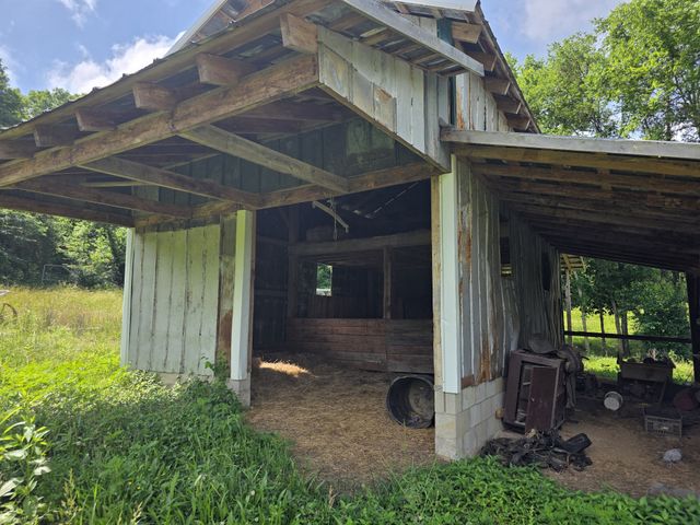144 Heine Ln, Hartsville, TN 37074