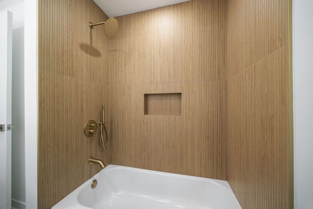 3631 N Sayre Avenue, Chicago, IL 60634