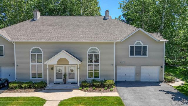 5 Village Cove, Warwick, NY 10990