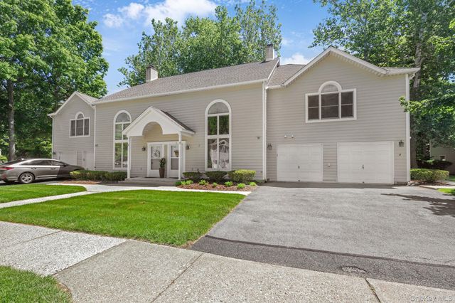 5 Village Cove, Warwick, NY 10990
