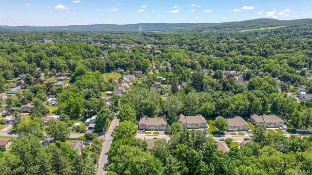 5 Village Cove, Warwick, NY 10990