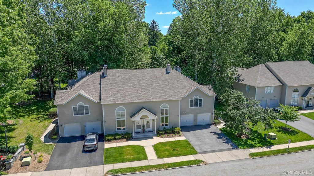 5 Village Cove, Warwick, NY 10990