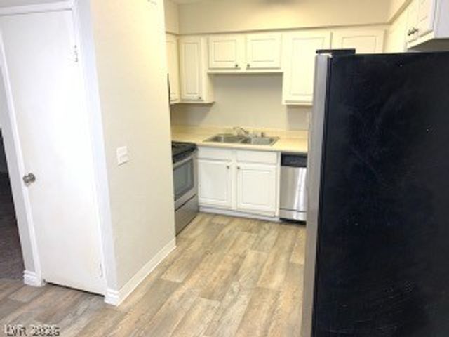 3151 Soaring Gulls Drive 2037, Las Vegas, NV 89128