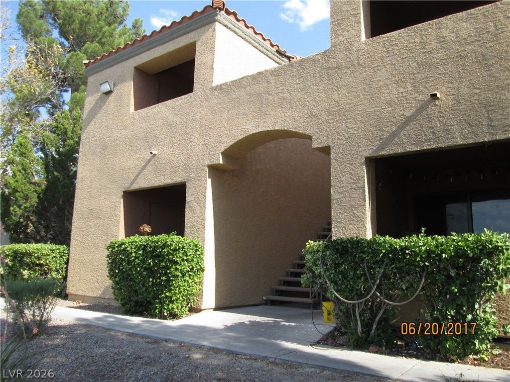 3151 Soaring Gulls Drive 2037, Las Vegas, NV 89128