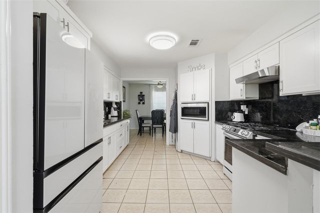 5314 Treewood Drive, Humble, TX 77346