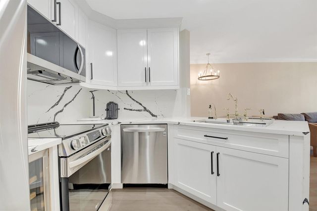 1803 N Flagler Drive 203, West Palm Beach, FL 33407