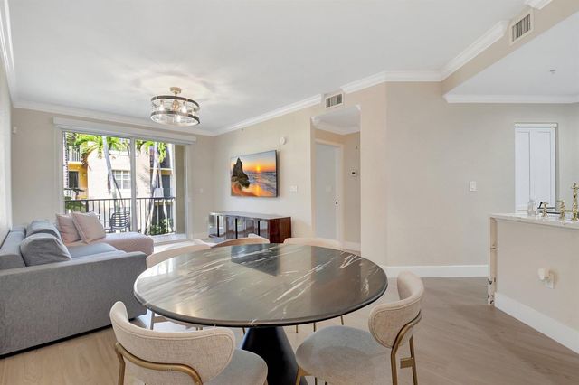 1803 N Flagler Drive 203, West Palm Beach, FL 33407