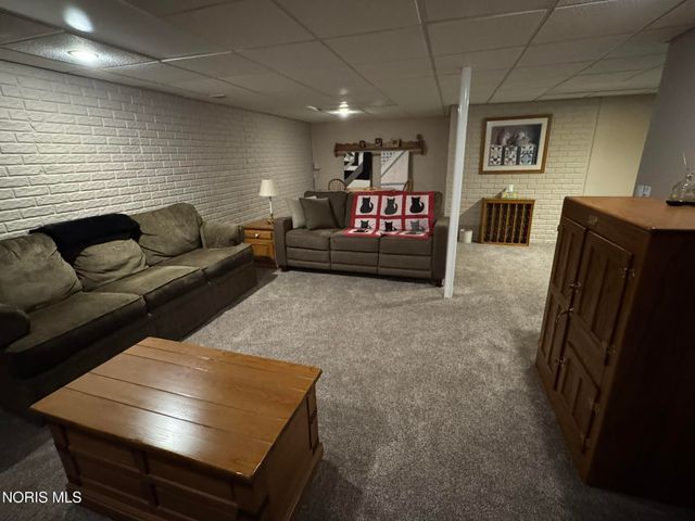 236 Stone Oak Court, Holland, OH 43528