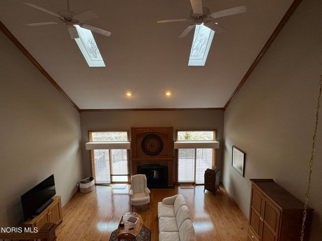 236 Stone Oak Court, Holland, OH 43528