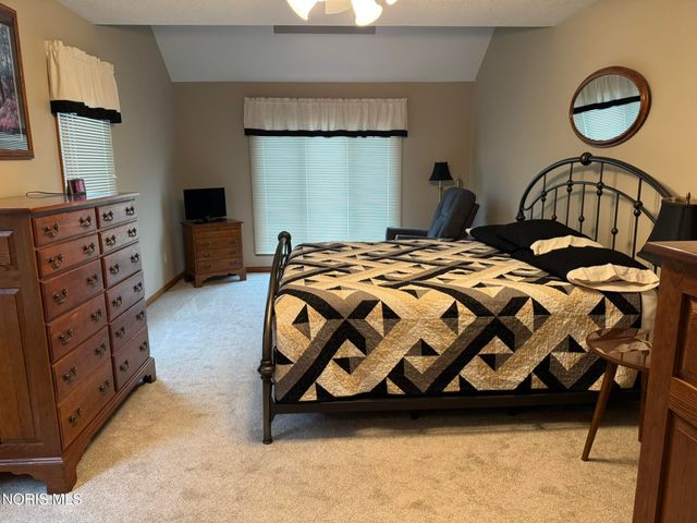 236 Stone Oak Court, Holland, OH 43528