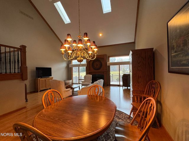 236 Stone Oak Court, Holland, OH 43528