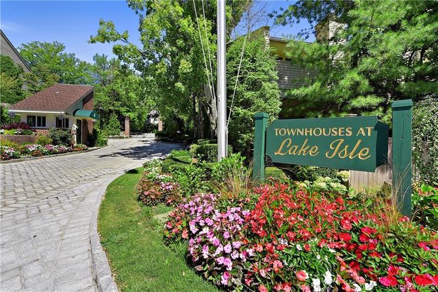 41 Waterside Close, Eastchester, NY 10709