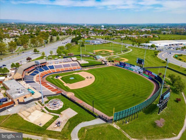 2052 POMONA WAY, Frederick, MD 21702