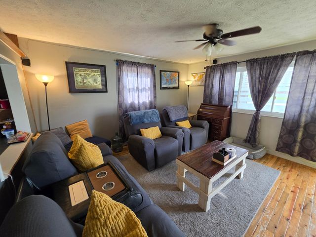 270 Cottonwood Drive, Dry Ridge, KY 41035