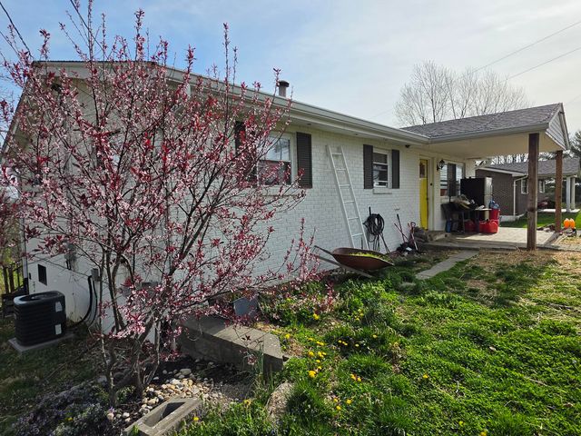 270 Cottonwood Drive, Dry Ridge, KY 41035