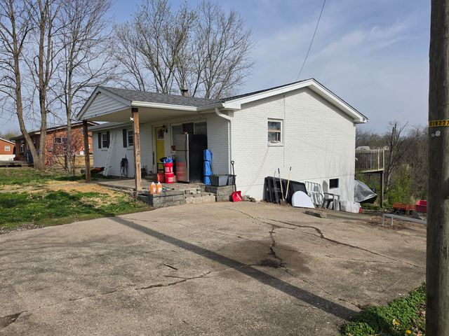 270 Cottonwood Drive, Dry Ridge, KY 41035