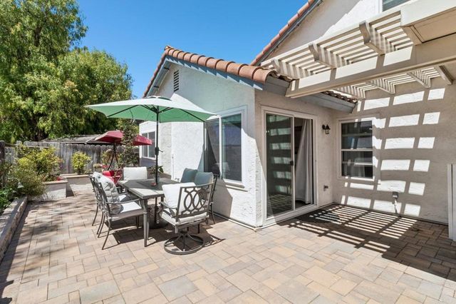 1968 Paseo Del Rey, Vista, CA 92084