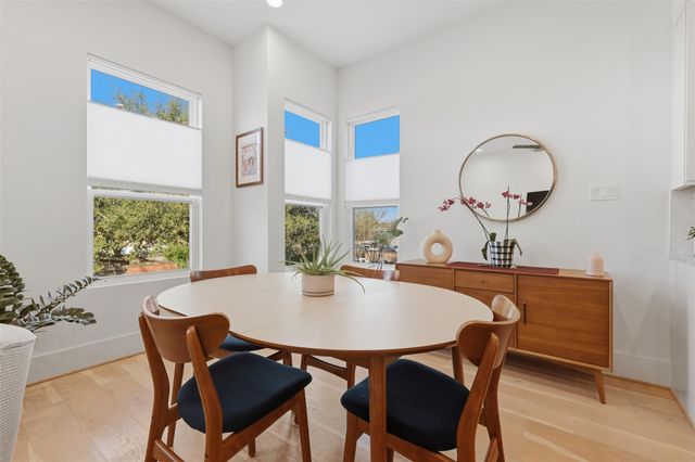 732 W 17th Street, Houston, TX 77008