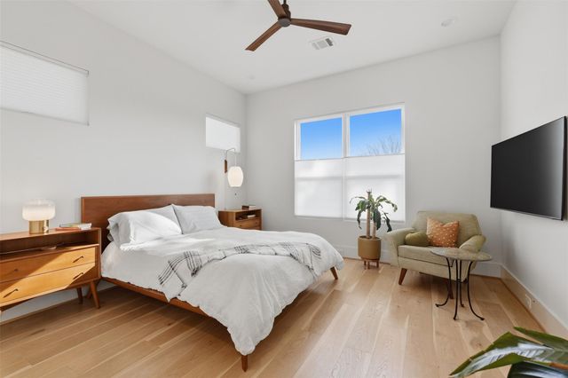 732 W 17th Street, Houston, TX 77008