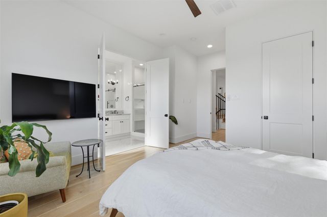 732 W 17th Street, Houston, TX 77008