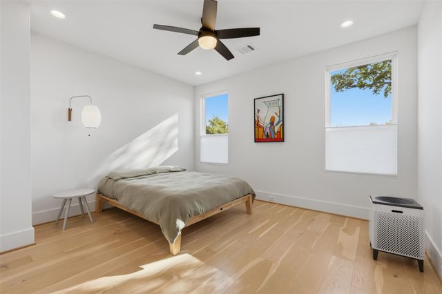 732 W 17th Street, Houston, TX 77008