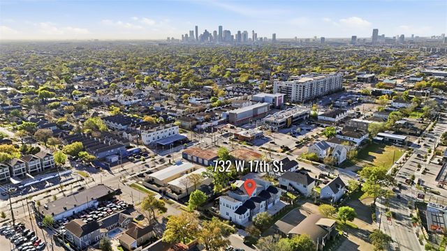 732 W 17th Street, Houston, TX 77008