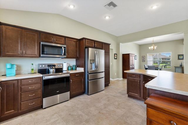 3602 PEPPERIDGE CIRCLE, The Villages, FL 32163