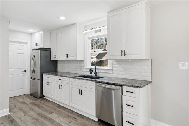 2702 Beecher Drive, Austell, GA 30106