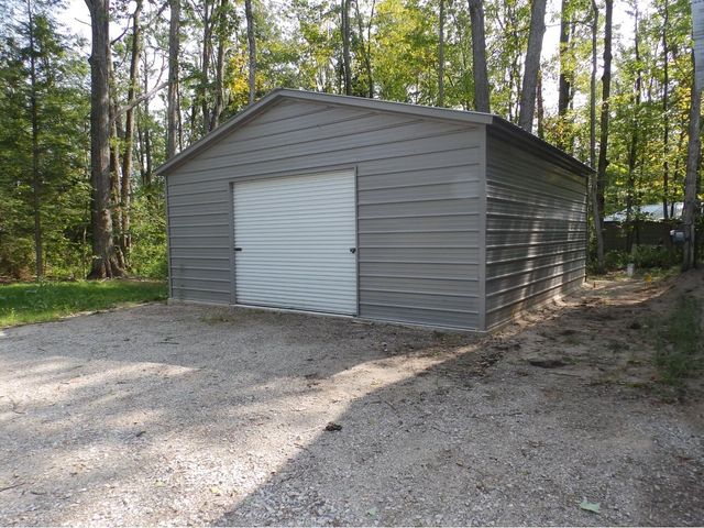 1735 Redwood Drive, Gaylord, MI 49735