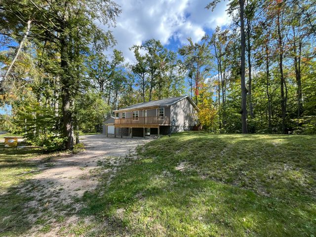 1735 Redwood Drive, Gaylord, MI 49735